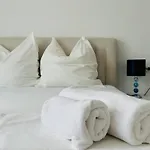 Berlin, With 3 Bedrooms * Baltjik