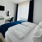Lägenhet Berlin, With 3 Bedrooms *