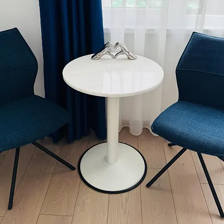 Lägenhet Berlin, With 3 Bedrooms Baltjik