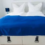 Berlin, With 3 Bedrooms * Balchik