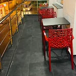 Berlin, With 3 Bedrooms Apartment Balchik