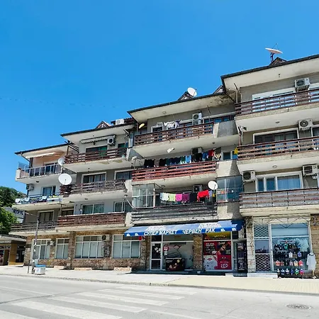 Berlin, With 3 Bedrooms * Balcic