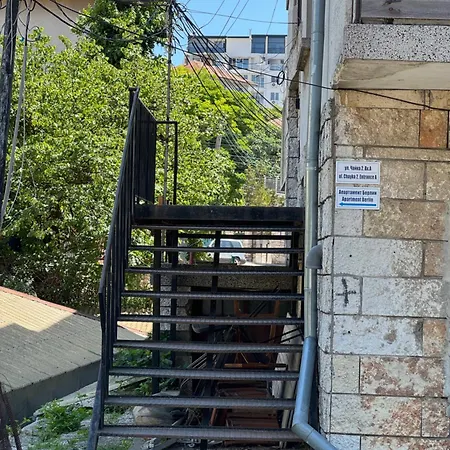 Berlin, With 3 Bedrooms * Balchik