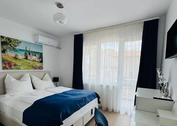 Berlin, With 3 Bedrooms *