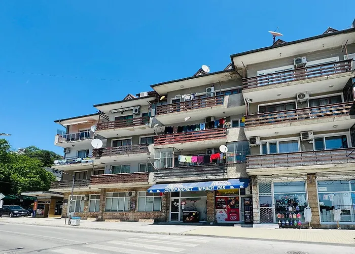 Berlin, With 3 Bedrooms * Balcic