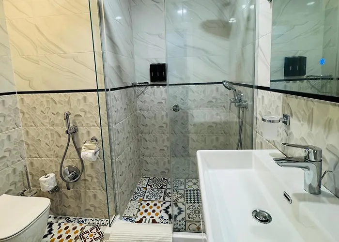 Apartment Berlin, With 3 Bedrooms *